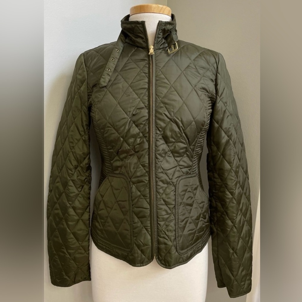 NWT’s Banana Republic Small Olive Green Equestrian Front Zip,Gold Buckle/Zipper.